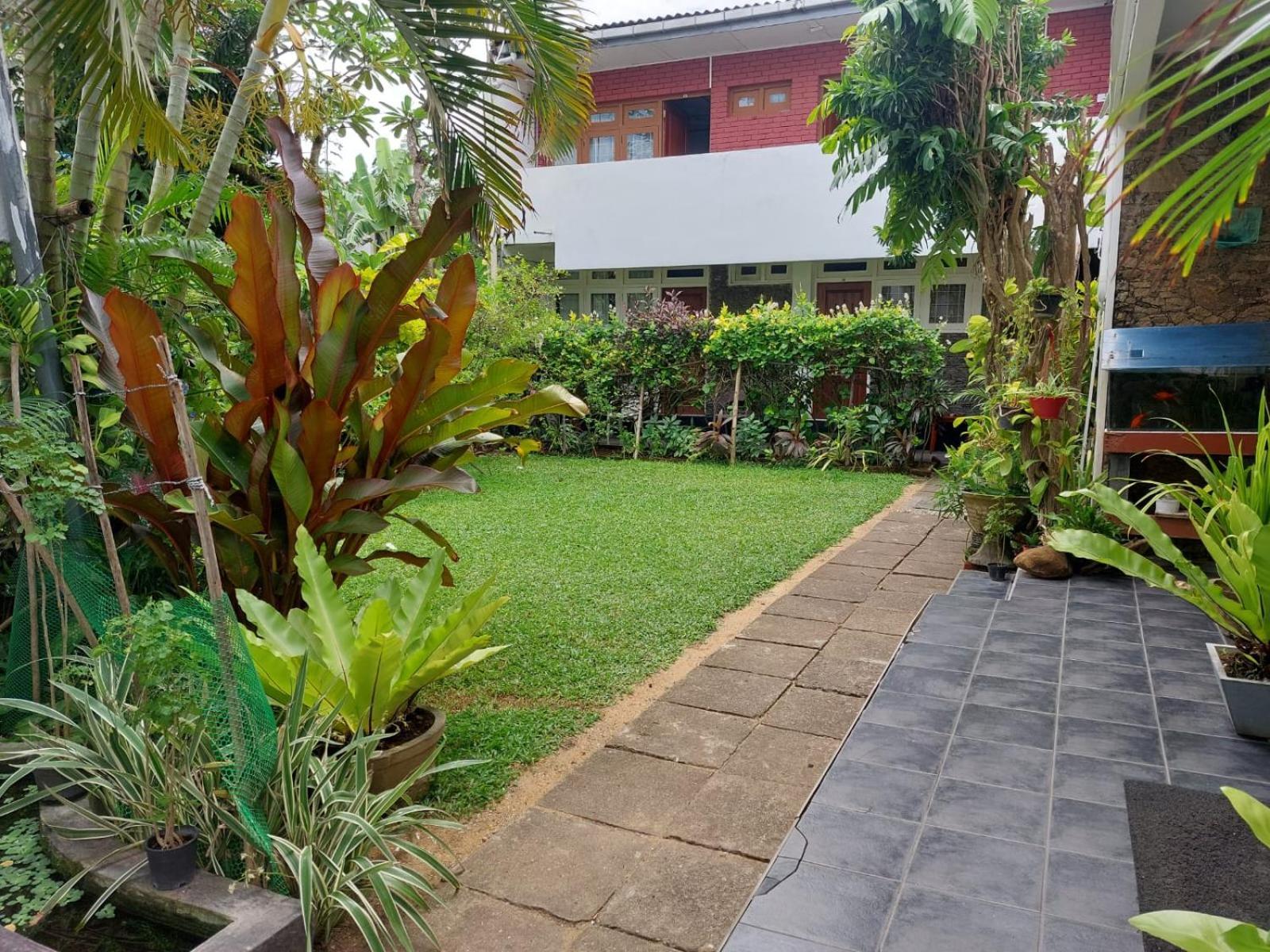 Ranveli Beach Hotel Dehiwala-Mount Lavinia Exterior photo