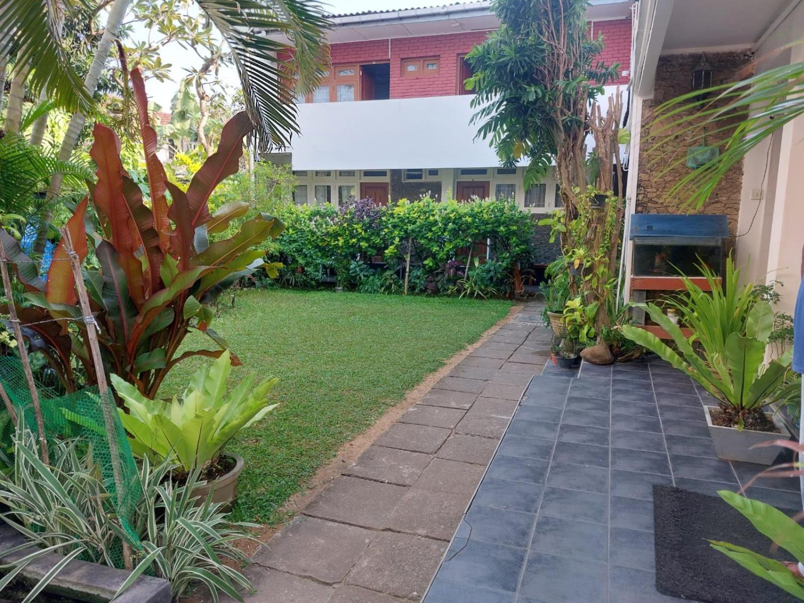 Ranveli Beach Hotel Dehiwala-Mount Lavinia Exterior photo